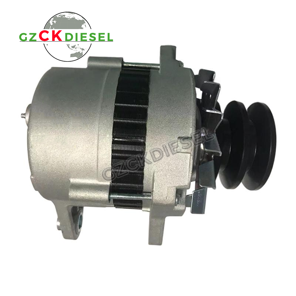 Alternator 600-821-6130 0-33000-5840 for Komatsu PC200-5 S6D105 Excavator