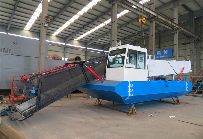 Small Lake Water Hyacinth Harvester Boat for Aquatic Weed Mowing