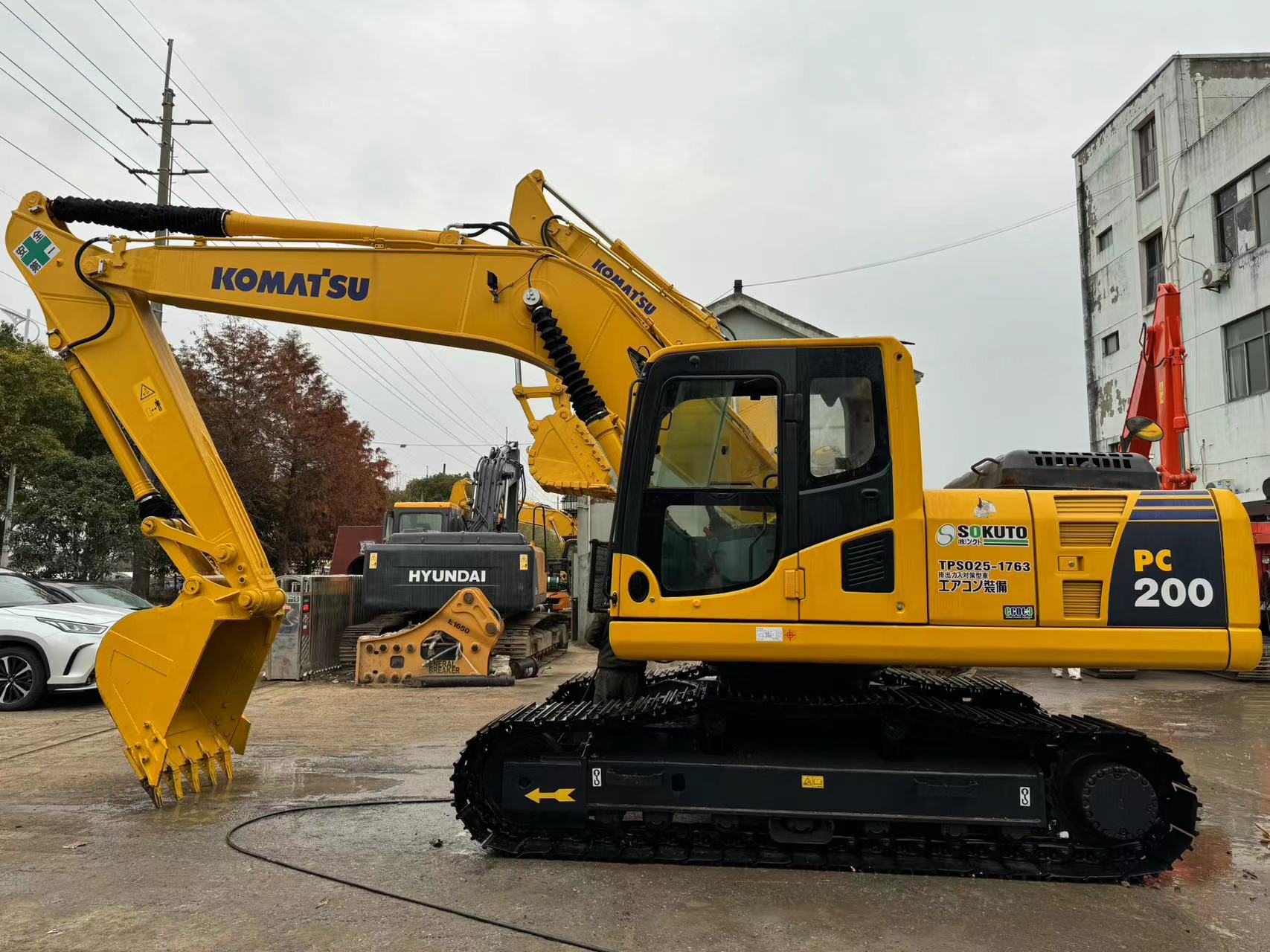 Used excavator original komatsu pc200-8 hot sales in shanghai