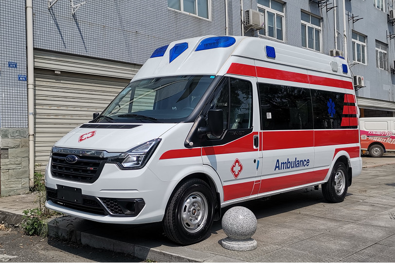 Medical Ford Transit Van Ambulance 8 / 9 Seater Diesel 4x2