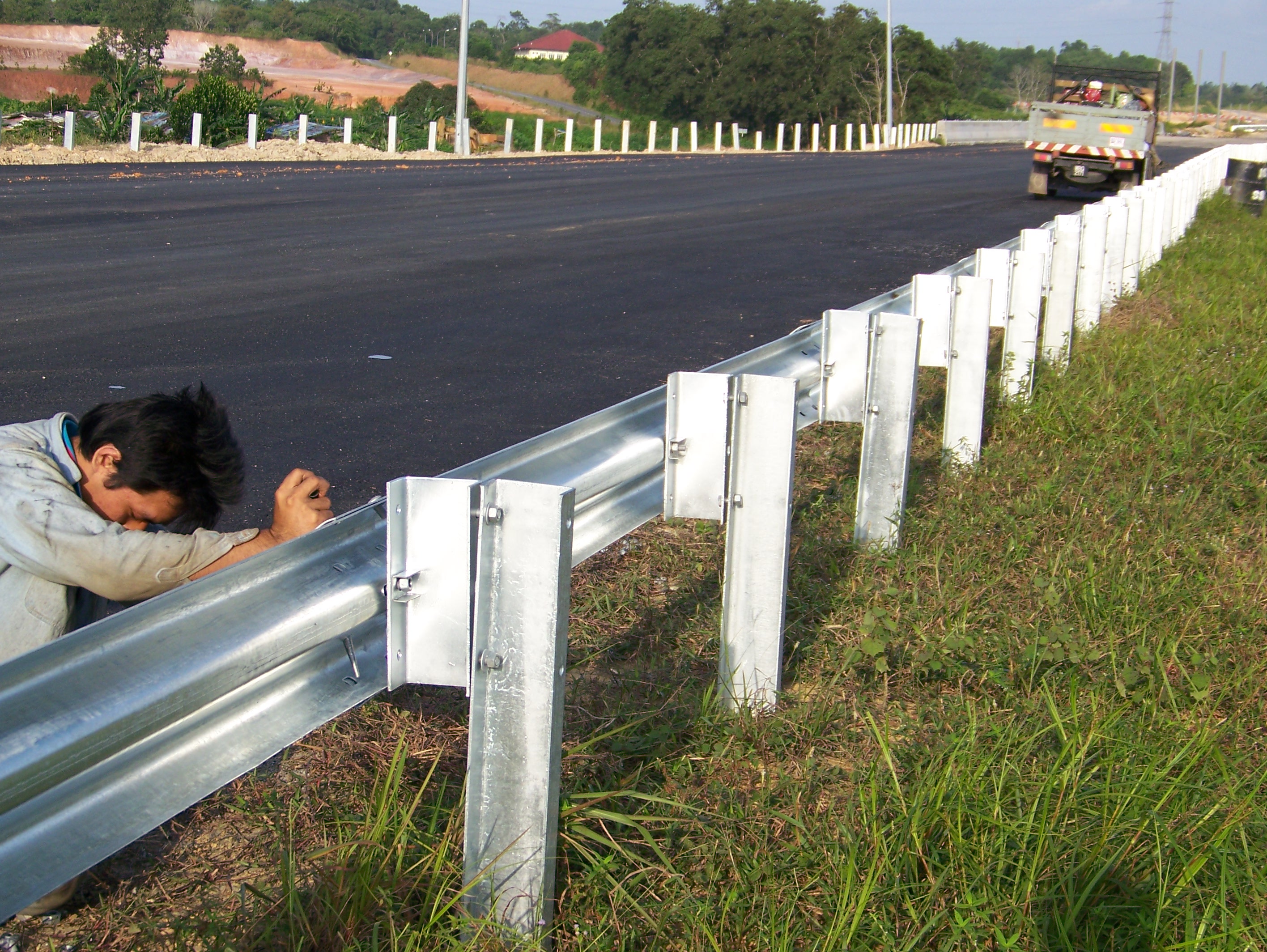 Road Traffic Safety Hot Dipped Galvanized U Posts for Crowd Control Barrier Fence