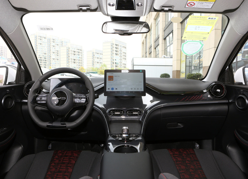 Byd E2 2023 Single Motor CLTC Pure Electric Range 405KM Compact Car Max Power 70Kw