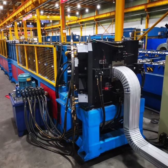 PLC Controlled Gutter Downspout Roll Former Machines 10m/Min-20m/Min
