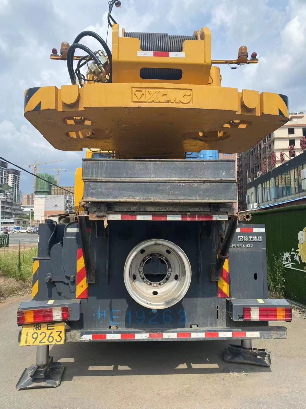 2021 China Top Brand Xg 130t Truck Crane Mobile Crane All Terrain Crane for Sale at Good Original Condition