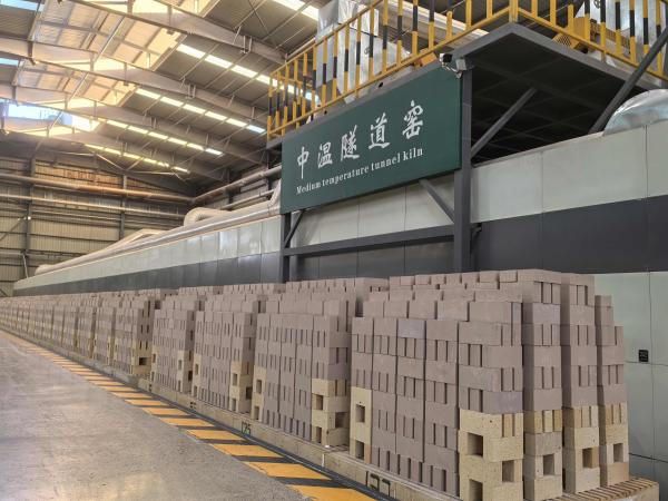 Impermeable Sillimanite Brick 1600C-1650C Refractory Bricks For Aluminum