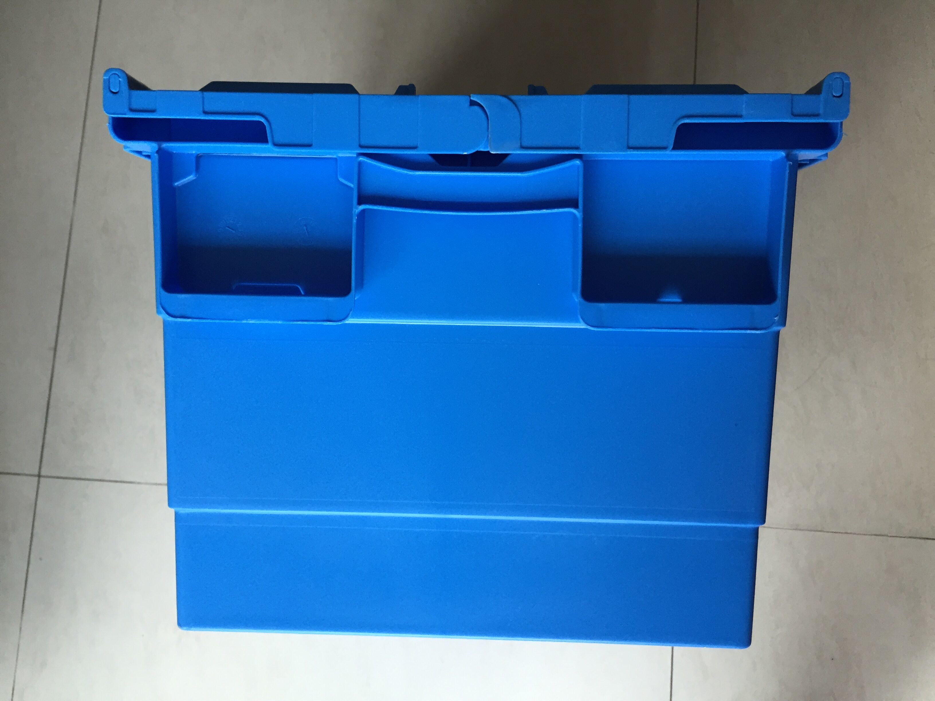 Water - Proof 600*400*365 Mm Stacking Plastic Totes With Anti - Theft Button Seal