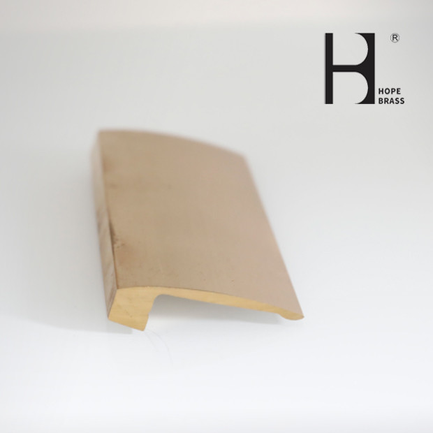 Wearproof H59 Copper Alloy Pen Profiles With Smooth Surface