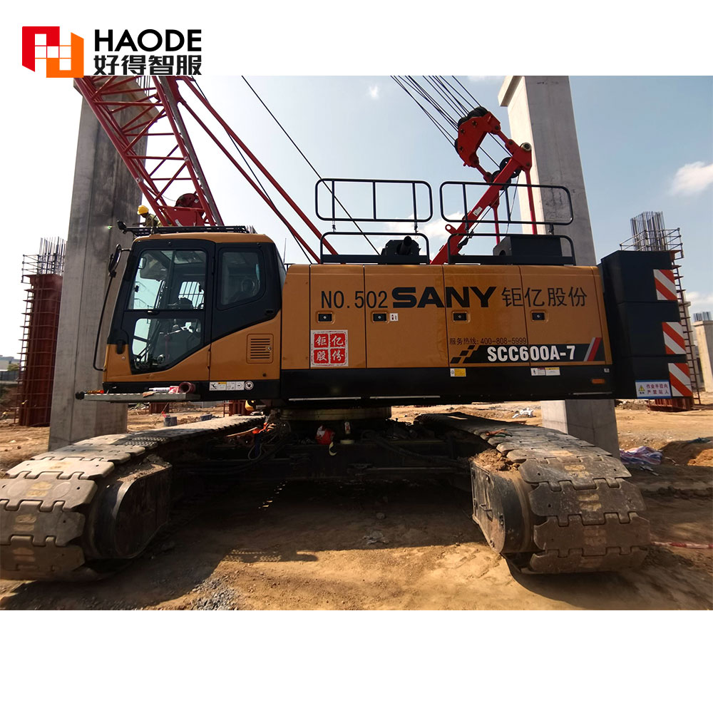 60Ton Max. Lifting Load Crawler Crane SCC600 With Sany Hydraulic Valve In Good Condition