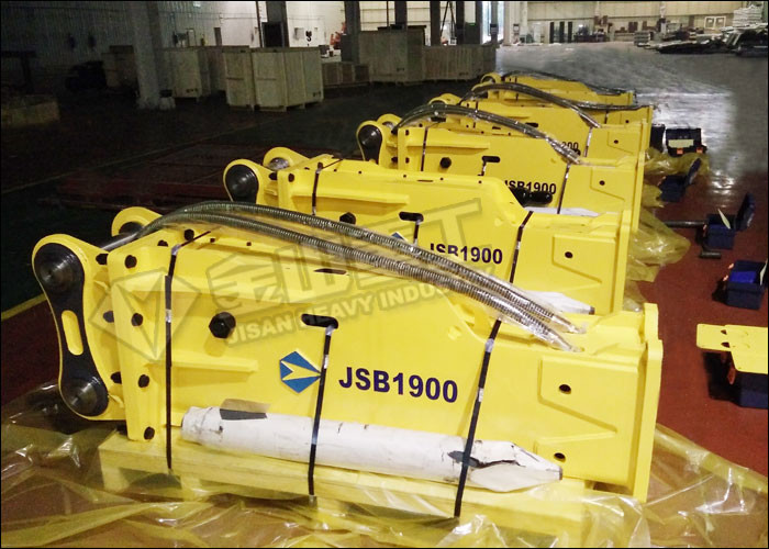 140mm Chisel Hydraulic Rock Breaker Silence Type For Komatsu PC220 Excavator