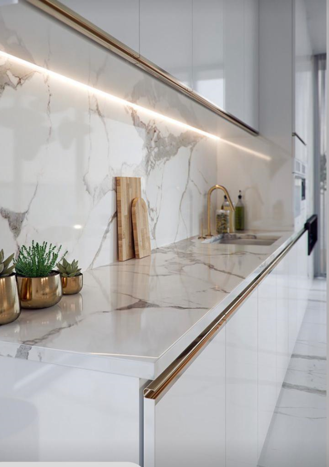 Modern Custom Lacquer Kitchen Cabinet Units with Veneer Color Customization Option