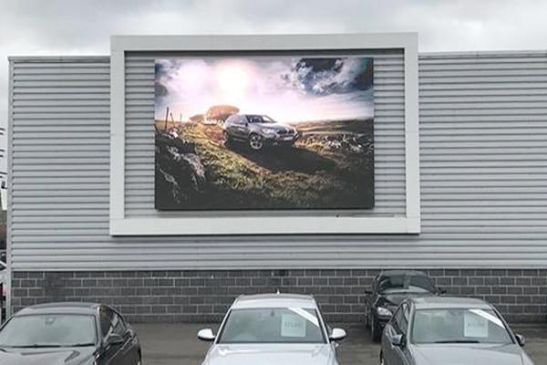 8mm Pixel Pitch Outdoor Advertising LED Billboard , Small Outdoor Fixed LED