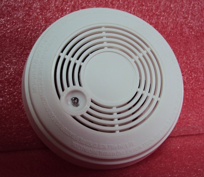 Wireless standalone CO (carbon monoxide) gas and smoke combined detector