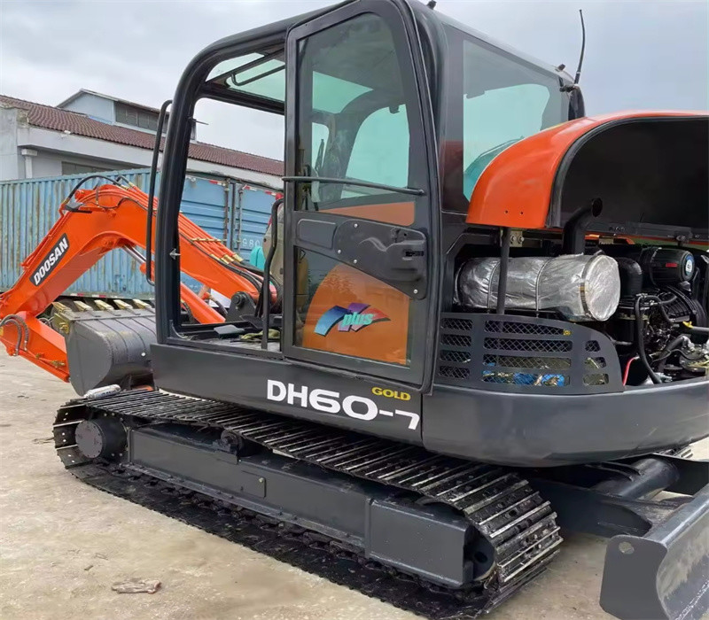 Refurbished Doosan Hydraulic Excavator DH60-7 Max Digging Height 9660mm