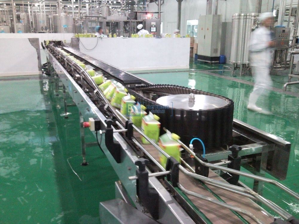 Computer Controlled Soft Drinks Manufacturing Plant Fruit Juice Making Machine 4000 LPH