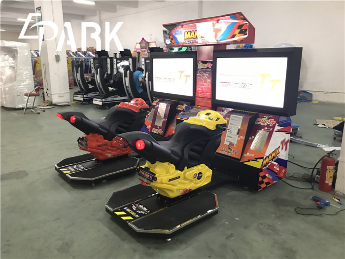 Attract and Exciting Car Racing Game Machine L2340 * W2070 * H2020MM
