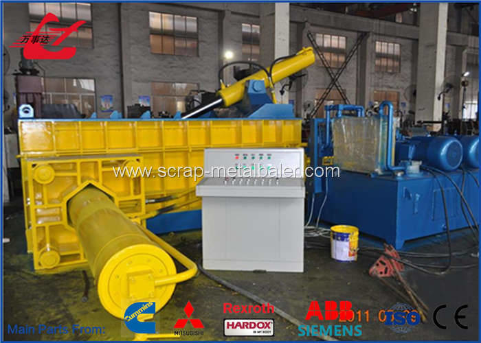 18.5kW Motor Scrap Metal Baler For Recycling Side Push Out Model Siemens Motor