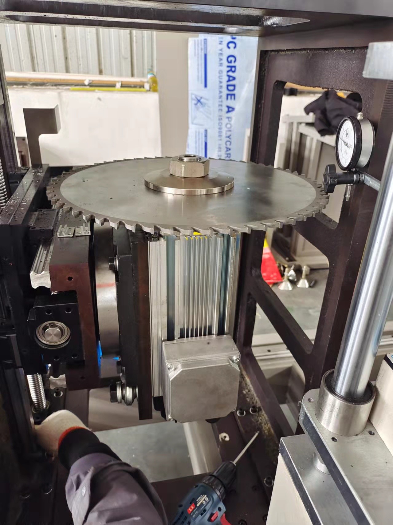 3 Axis Aluminum End Milling Machine Automatic Cnc Milling