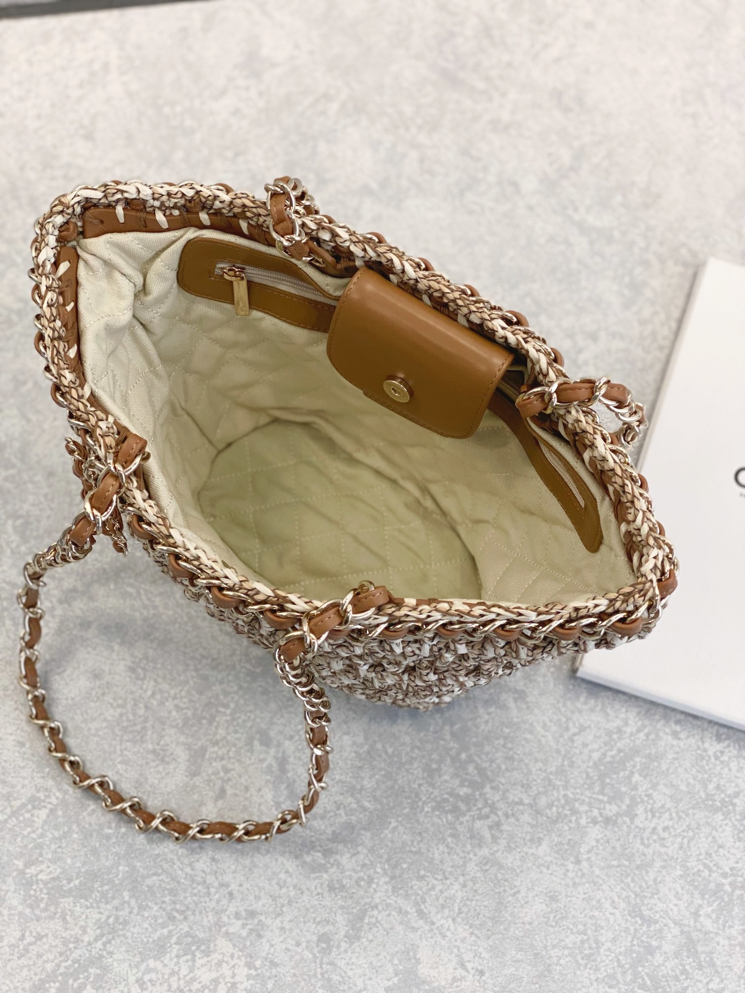 Cusomised Branded Messenger Bag 22P Chanel Straw Raffia Bag PU