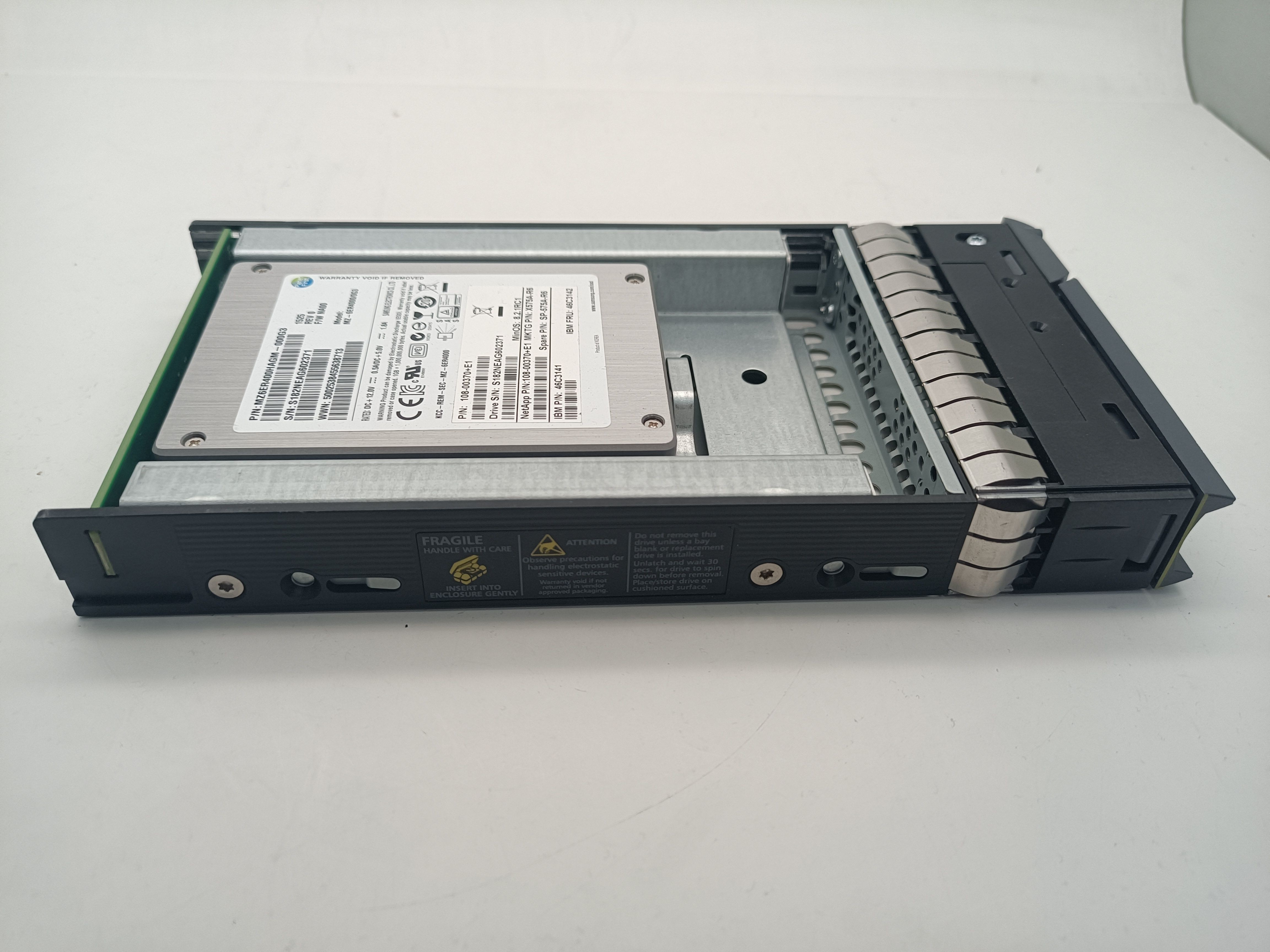 Original New in stock X575A-R6 400GB SAS6Gbps 3.5inch LFF Solid State Drive DS4246