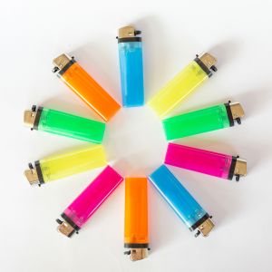 Plastic Disposable Flint Stone Lighter for Custom Cigarettes at Affordable