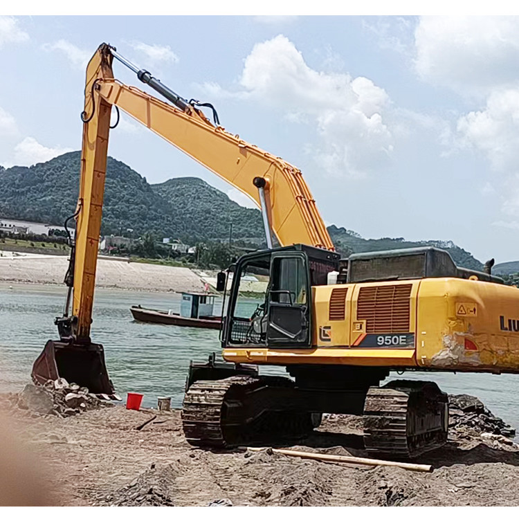 2 Section 0.8cbm 37-39T Mini Excavator Arm , 18m Long Reach Arm Boom For Excavators