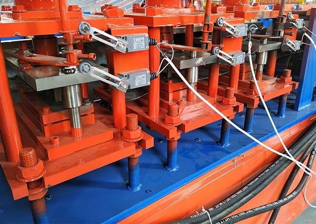 Automatic C Channel With Punching Roof Truss Steel Light Steel Keel Roll Forming Machine
