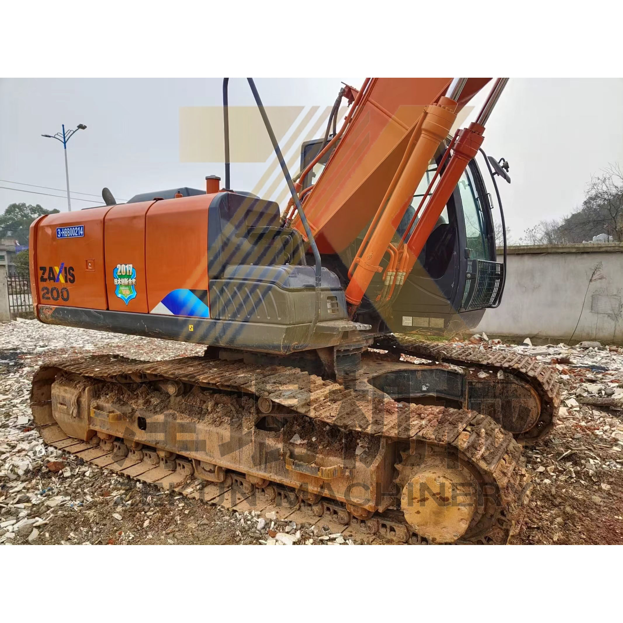 Used Hitachi ZX200-5 Excavator 20 Ton Original Japan for Your Construction Needs