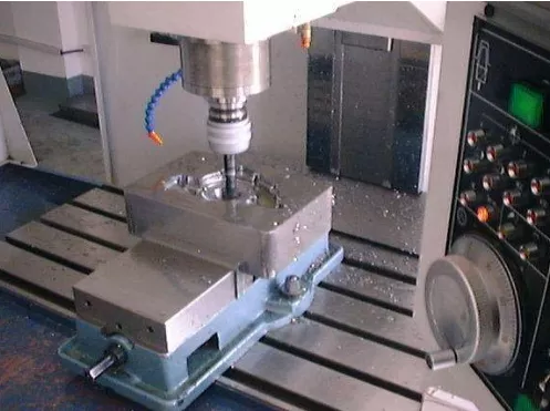 Polish Automotive Plastic Injection Mold for Interior and Exterior Parts Car Mould Maker