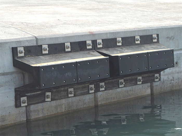Customized Logo Arch Rubber Fender Protection Durable for Marine Industry Protection Needs