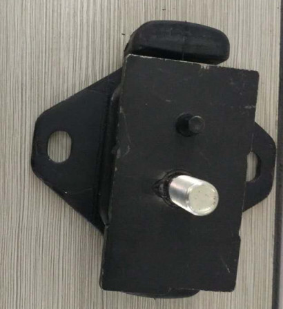 Shock Absorber Bracket,Engine Mount,OE Number:12361-67030,Black