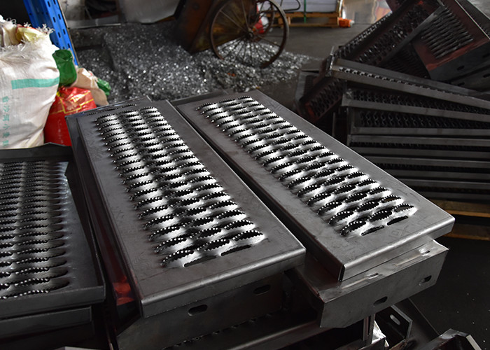 2.5mm Thickness Perforated Metal Plate For Flooring Laying