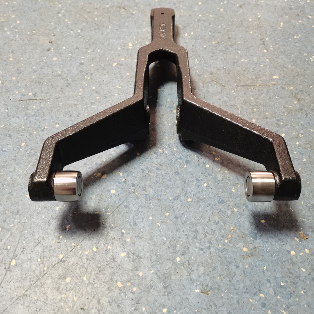 2.1KG Clutch Release Fork JS180-1601021-1 for Sachmann X3000 Truck Gearbox Heavy Duty