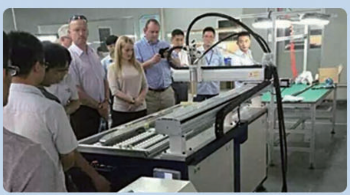 Conveyor Production Line Automatic Glue Dispensing Machinery for 2 Part Glue Potting