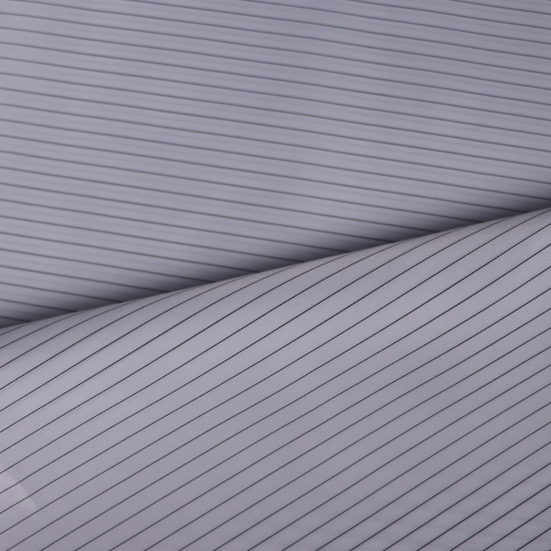 Cleanroom 75D*75D 2.5mm Grid Fabric With 98% Polyester 2% Conductive Filament