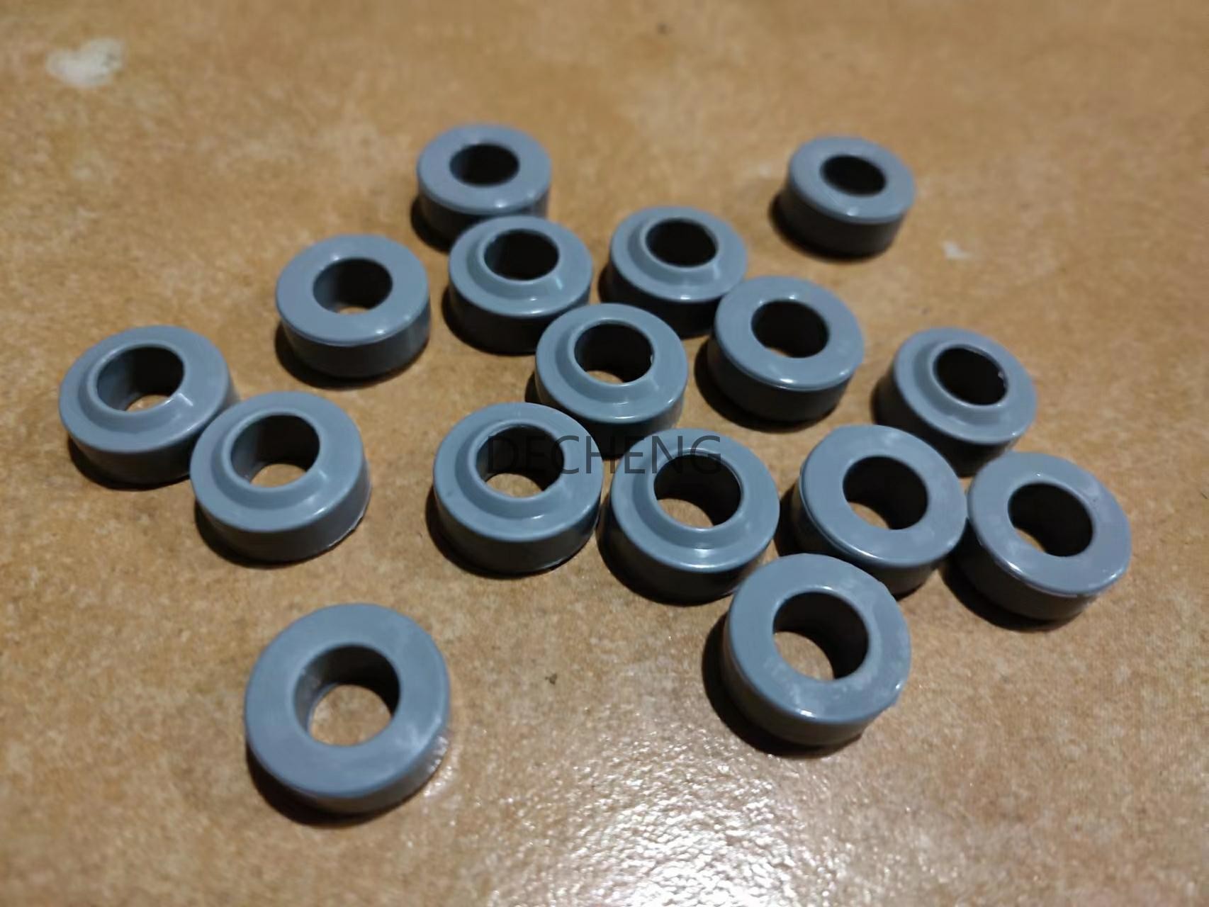 6D102 6D114 6CT8.3 Cummins Engine Parts 10.5*19*8.5mm Valve Cover Rubber