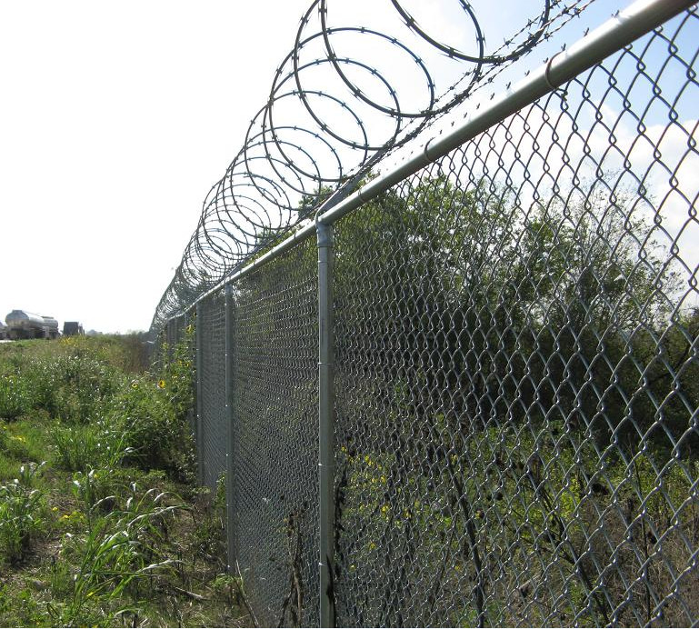 Black PVC Coatedchain link mesh fence Panels/Cyclone Fence 1.8m*10m*50mm*50mm