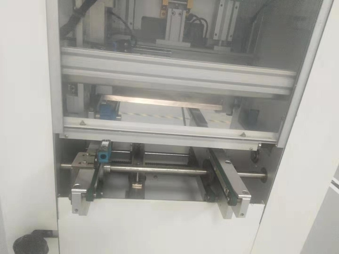 Touching Cleaner PCB Handling Equipment With Ultra-High Speed And Vacuum Extraction 1