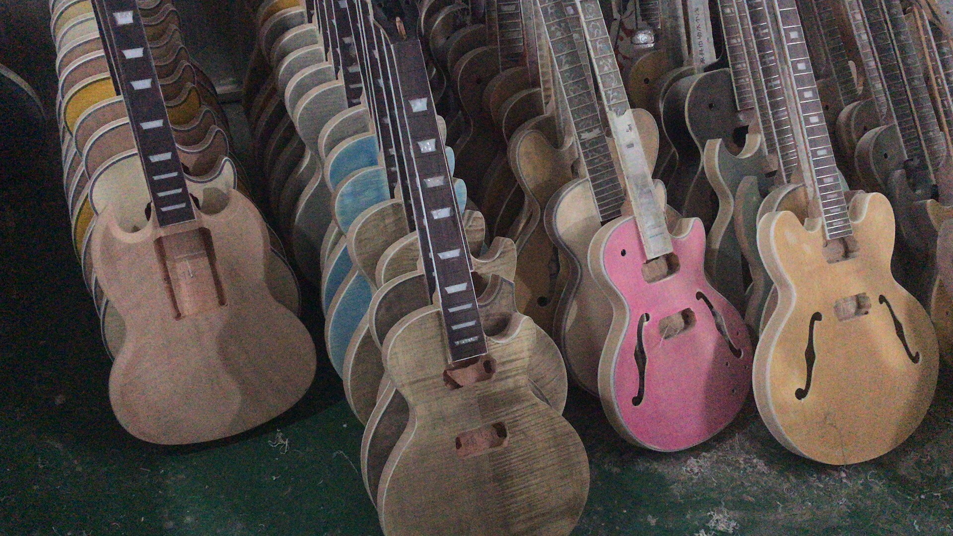 2020 New 4 Strings Buzzard Natural Color Top Neck Through Bass Guitar