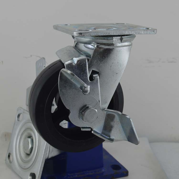 Heavy Duty 5 Inch Wrought Iron Rubber Casters Side Lock Industrial Cast Iron Trolley Wheels Wholesale
