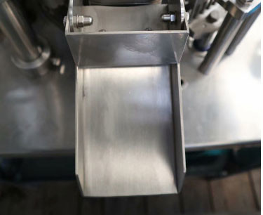 Full Auto Capsule Filling Machine For Powder Touch Screen Control