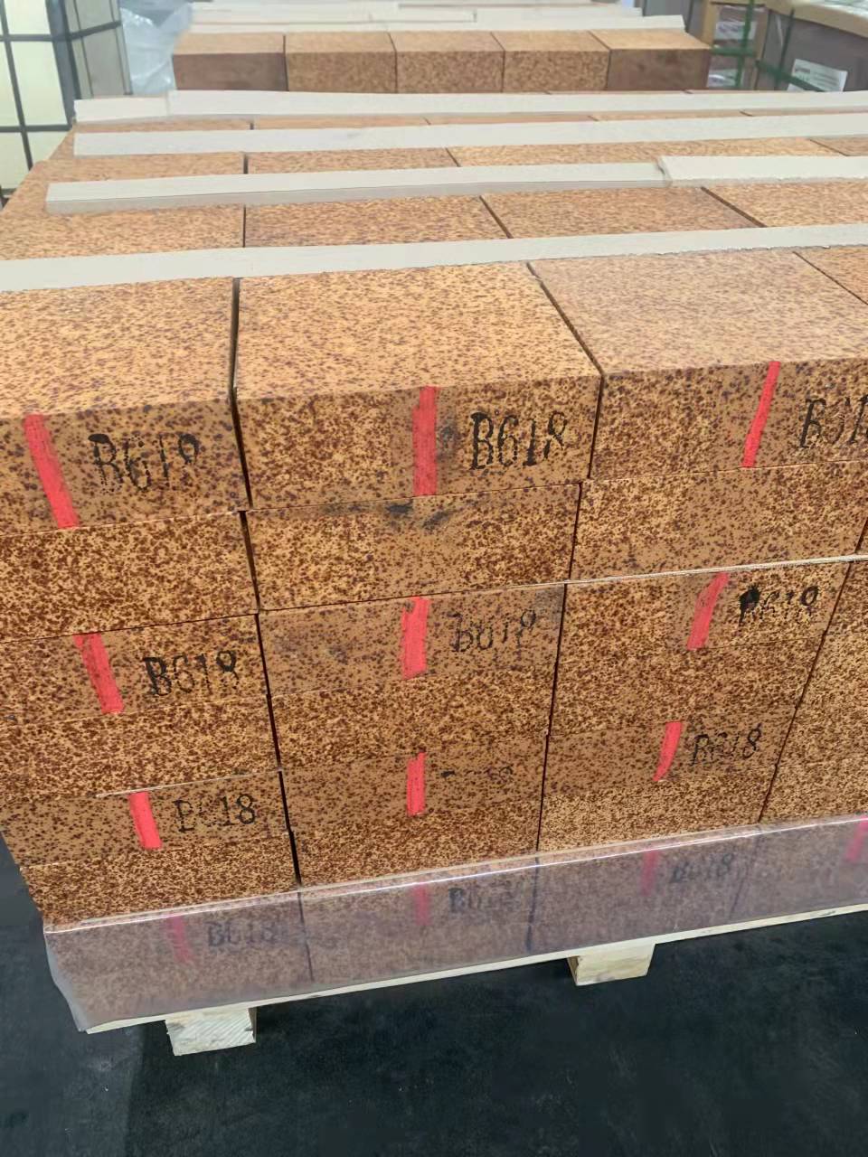 High Thermal Shock Resistance Magnesia Alumina Spinel Brick for Cement Kiln Application