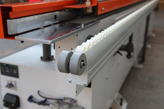 Wood Edge Lipping Machine With EVA Gluing System For Narrow Parts 10.3kw