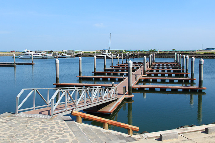 Low Maintenance Aluminum Alloy Floating Docks with Smooth Surface