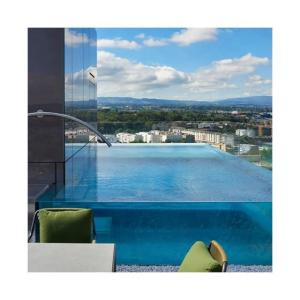 Efficiently Clear Large Pools with Aupool's UV Resistant Acrylic Swimming Pool