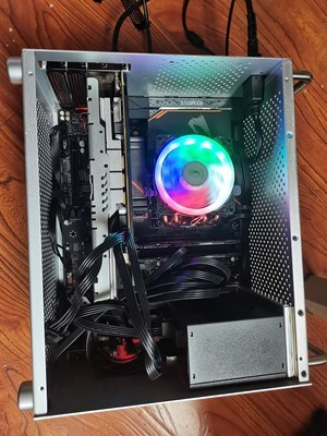 310mm Graphic Card MATX Aluminium PC Case With Handle
