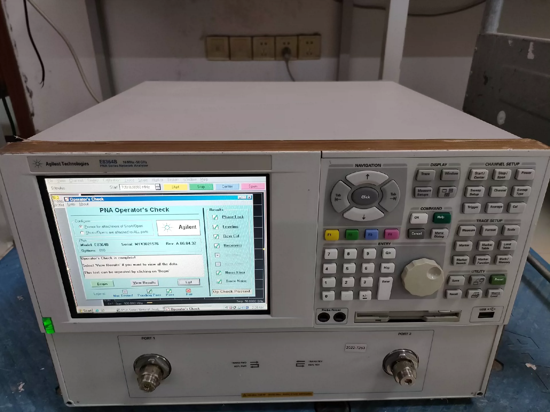  High Dynamic Range 50 GHz PNA Network Analyzer Agilent E8364B Manufactures