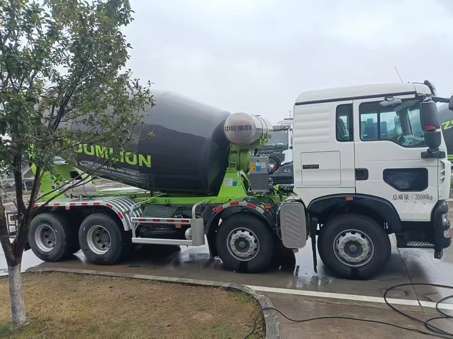 2022 Zoomlion Concrete Mixer Truck 12 Cubic Meters Installed With HOWO Chassis For Sale