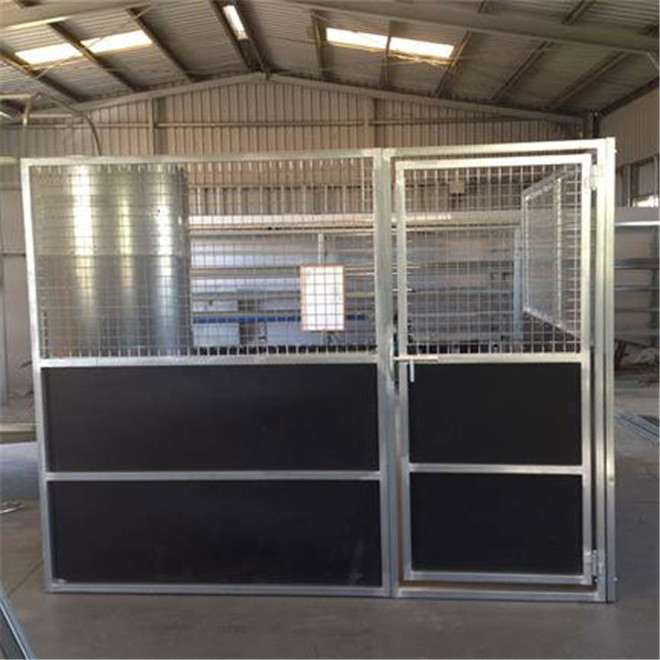 High Effective Customized Horse Stable Box Horse Stall Indoors With Side Door