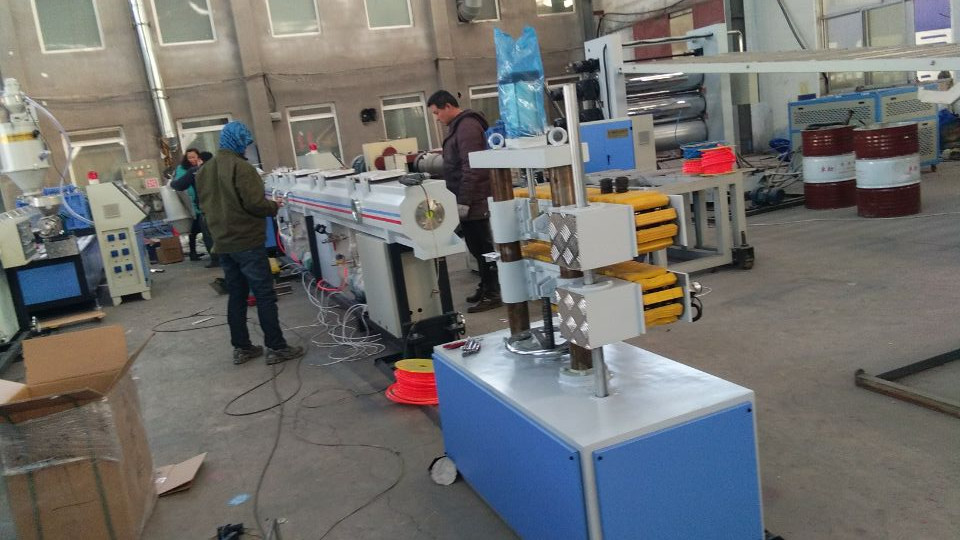 PE PPR PERT Cool and Hot Water Pipe Extruder High Effeciency
