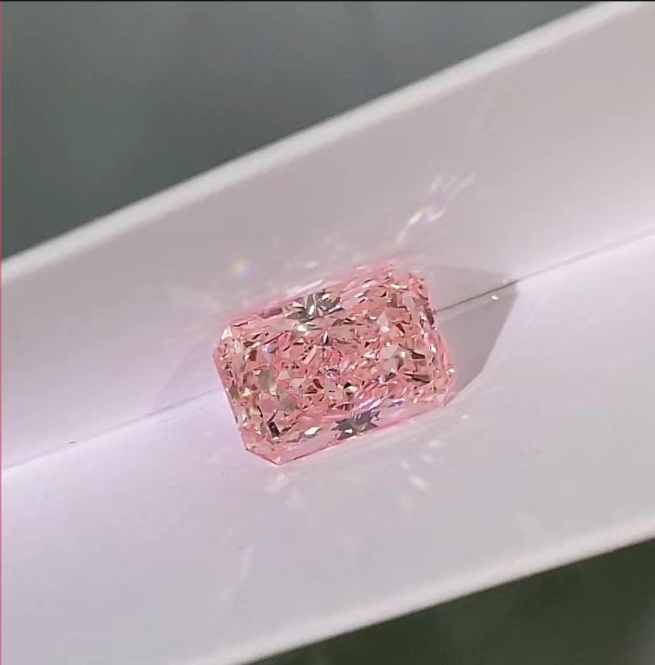 IGI Certified Pink Loose Lab Created Diamonds Radiant Cut 1ct-1.5ct
